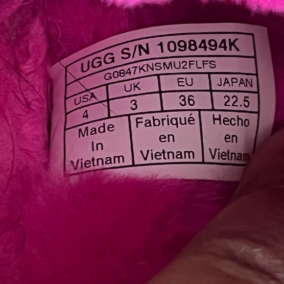 💫UGG YEAH SLIDES💫 - Picture 3 of 3